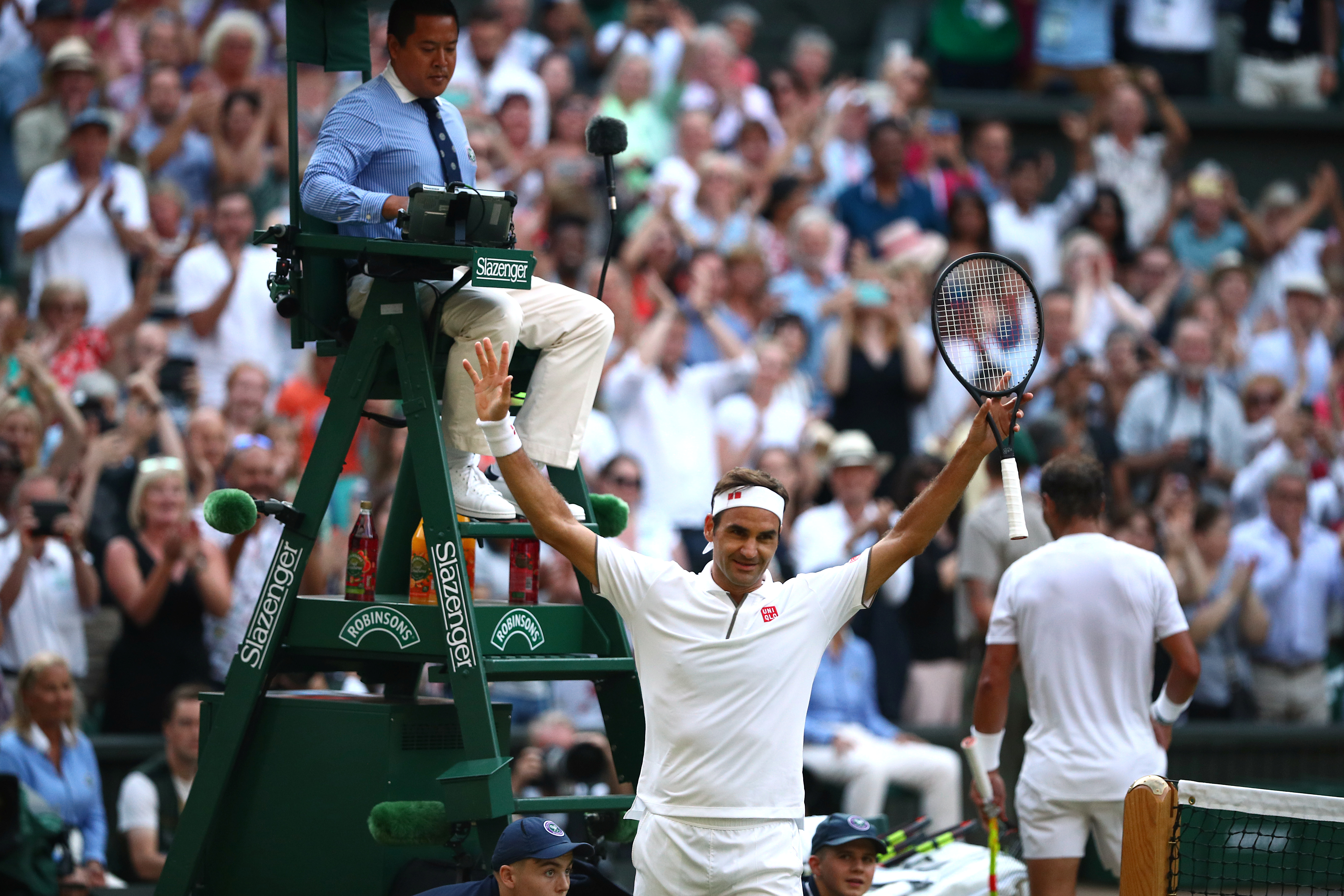 意大利网球队强势英国网球队,费德勒完成帽子戏法的简单介绍 意大利网球队强势英国网球队,费德勒完成帽子戏法的简单介绍