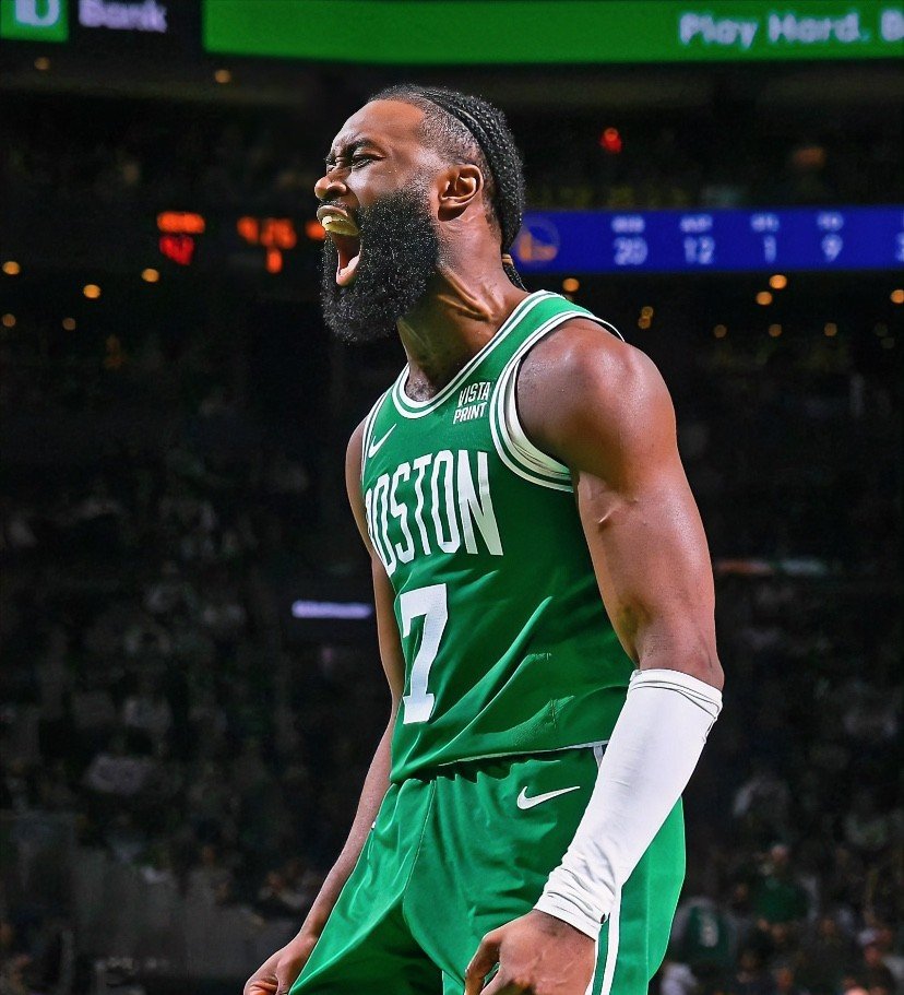 绿军大胜篮网,杰伦-布朗砍下生涯新高30分的简单介绍 绿军大胜篮网,杰伦-布朗砍下生涯新高30分的简单介绍