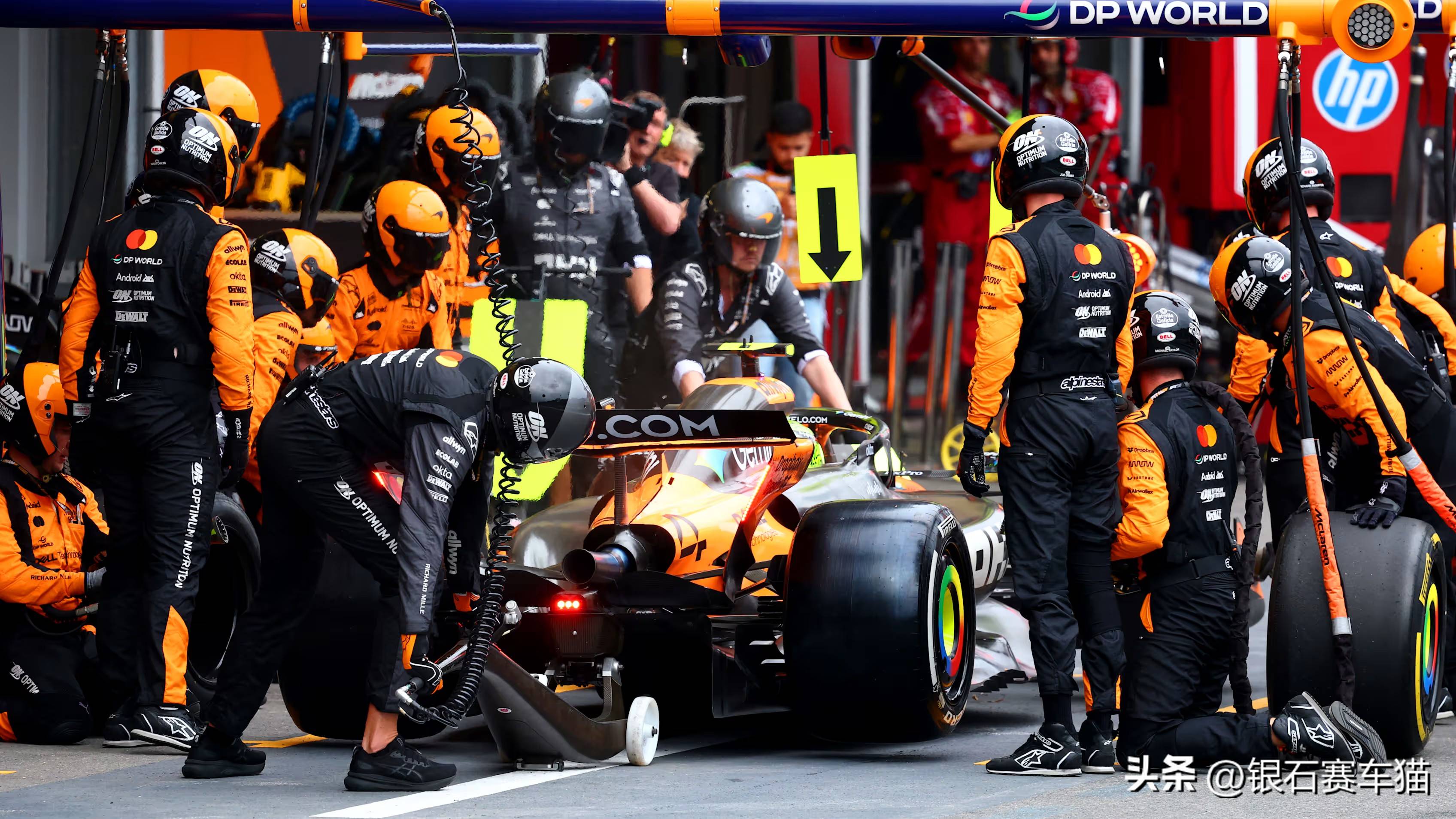 红牛车队逆转红牛二队,塞恩斯统治全场 红牛车队逆转红牛二队,塞恩斯统治全场