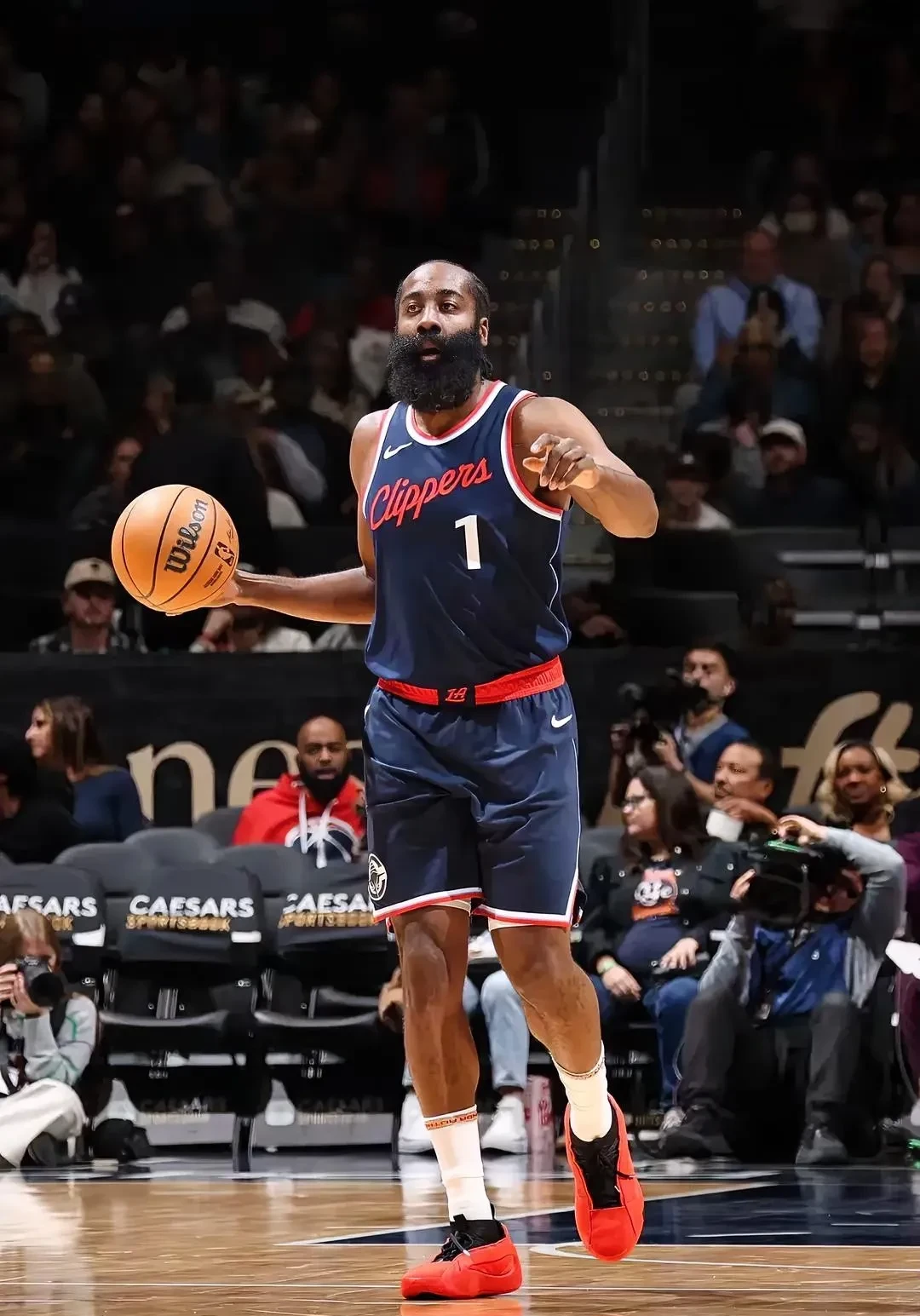 辽宁队逆转四川队,哈登惊艳四座 辽宁队逆转四川队,哈登惊艳四座