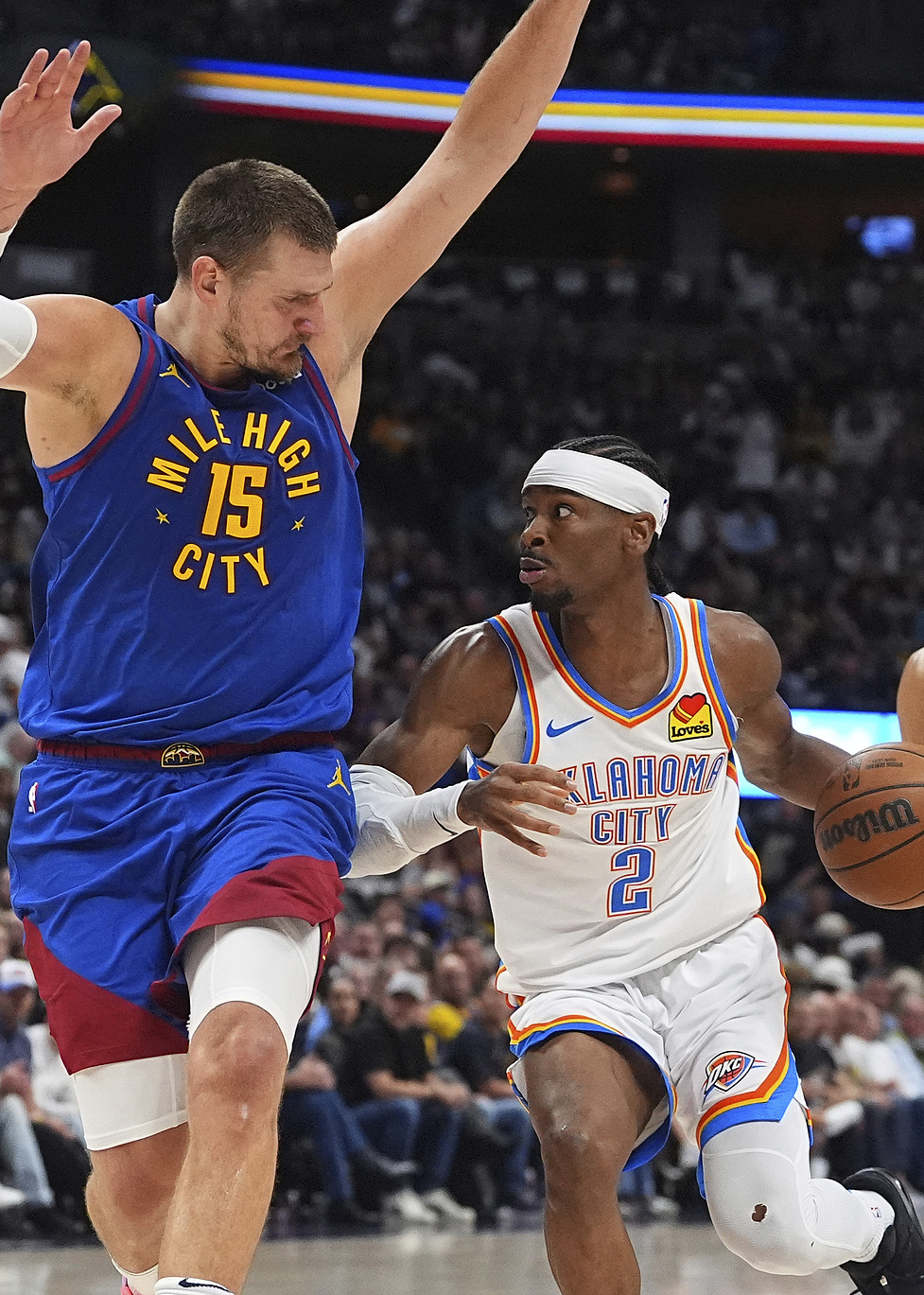 掘金险胜尼克斯,霍勒迪统治全场 掘金险胜尼克斯,霍勒迪统治全场