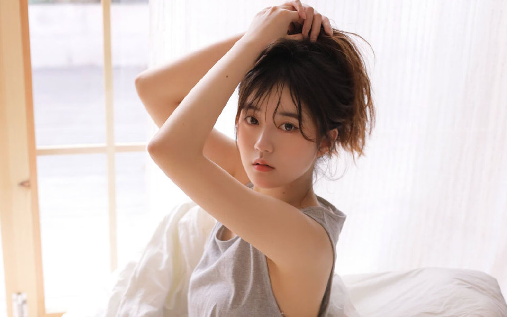 NBA总决赛之夜，库尔图瓦在电视前刷新扑救纪录