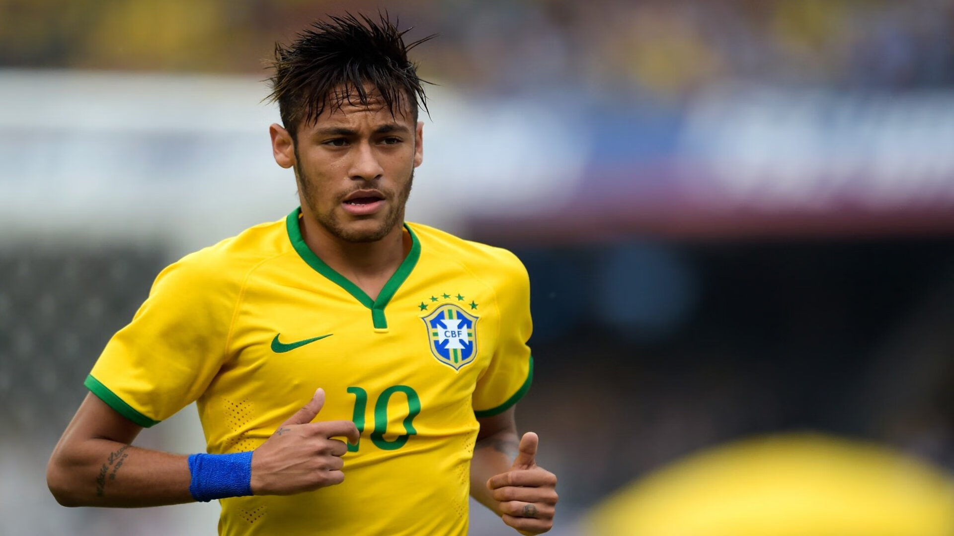 绿茵场与美元，当西甲国家德比的聚光灯，照亮美国资本血拼加纳的全球游戏